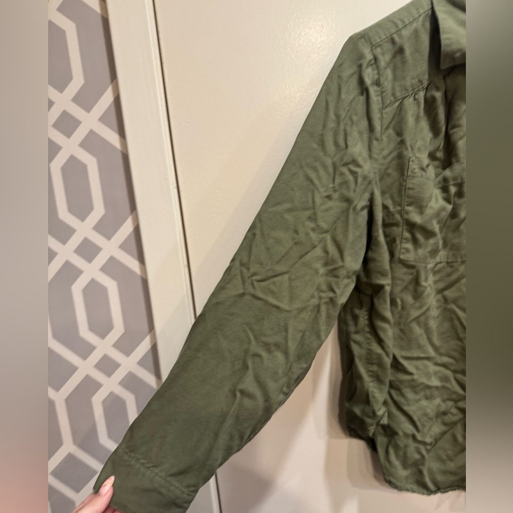 Torrid Olive Green Button Down Shirt - Picture 4 of 7